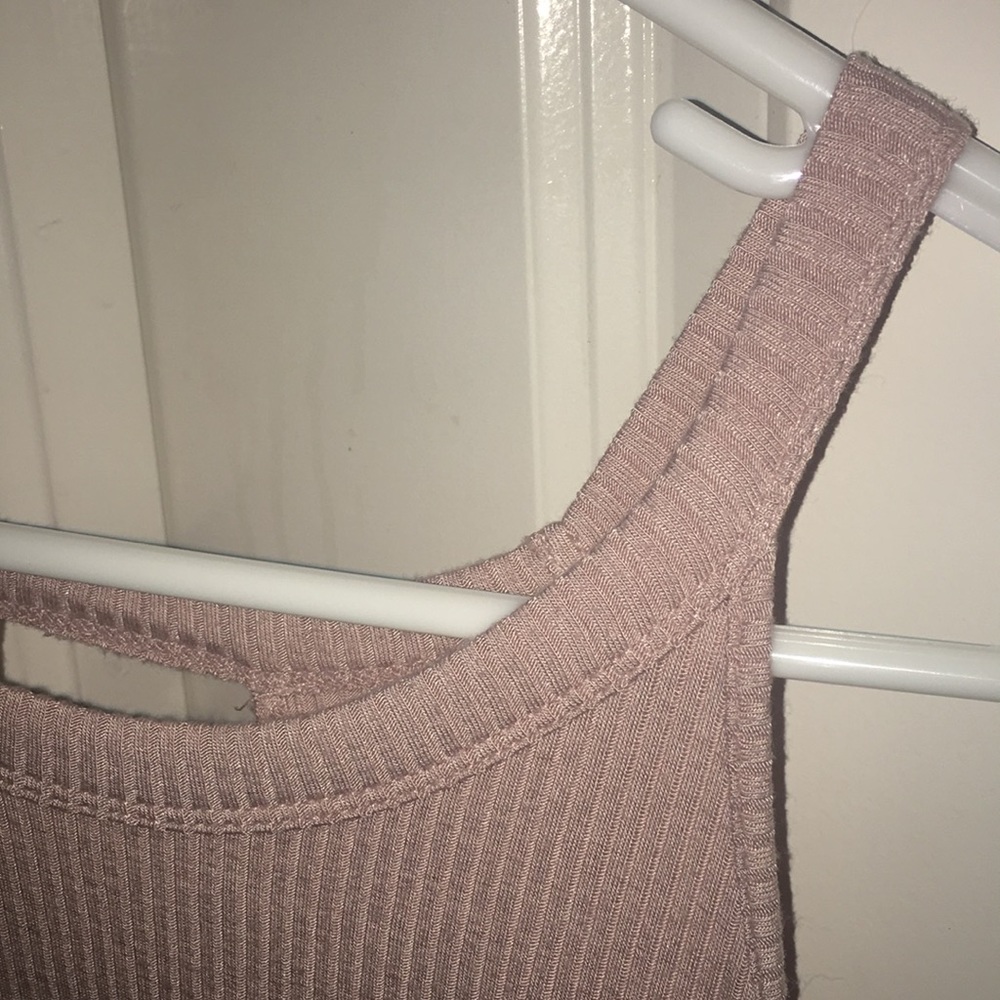 Long Tank Top - Picture 5 of 5